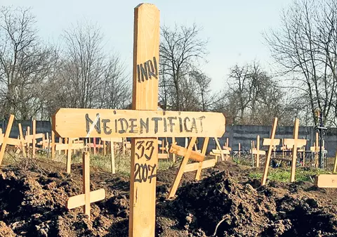 N-ai grijă de mormânt, adio groapă!