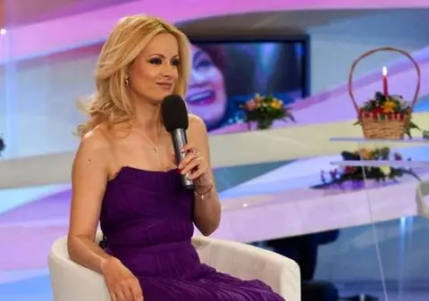 SIMONA GHERGHE, ÎNTR-O IPOSTAZĂ cum RAR o VEZI! 