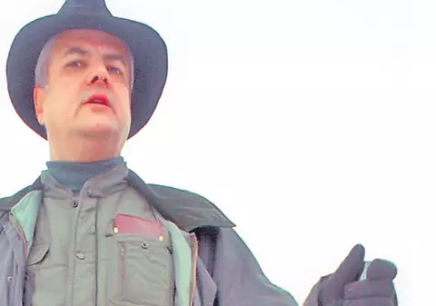 Năstase, adio vânătoare! Fostul premier nu mai poate deţine arme