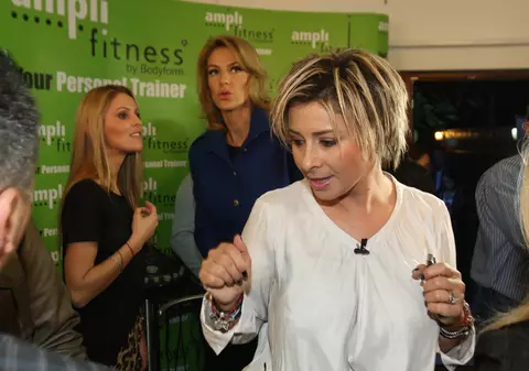 VIDEO / Ce face Anamaria Prodan, în timp ce Reghe munceşte la arabi