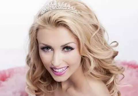 FĂRĂ INHIBIŢII! Andreea Bălan DANSEAZĂ LA BARĂ, în club. EXPLICAŢIA? "Am cu ce" | FOTO