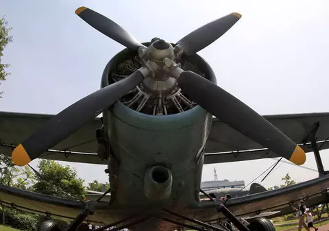 ACCIDENT în FLORIDA! TATĂ şi FIICĂ, LOVIŢI pe PLAJĂ de un AVION! BĂRBATUL A MURIT! VIDEO