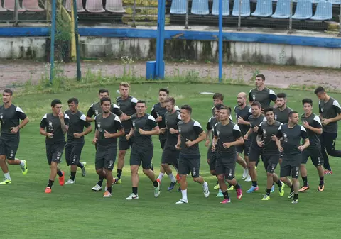 Fost component al Craiovei Maxima: "La Steaua am văzut rezerve care evoluează pe post de titulari"