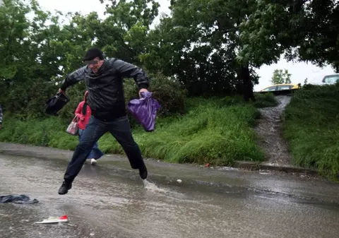 Avertizare COD GALBEN de FURTUNĂ şi GRINDINĂ