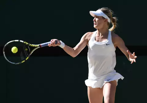Eugenie Bouchard, apariţie de senzaţie la un meci de baschet