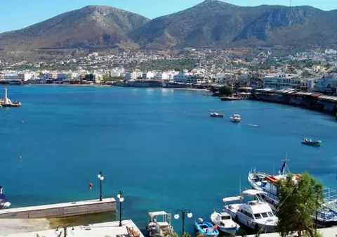 Nici unul dintre românii testați pe charterul aterizat în Creta nu a ieșit pozitiv cu COVID-19. Anunțul autorităților din Grecia