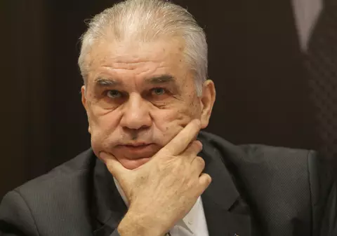 Iordănescu susține că a vorbit cu Gică Popescu la telefon, familia neagă!