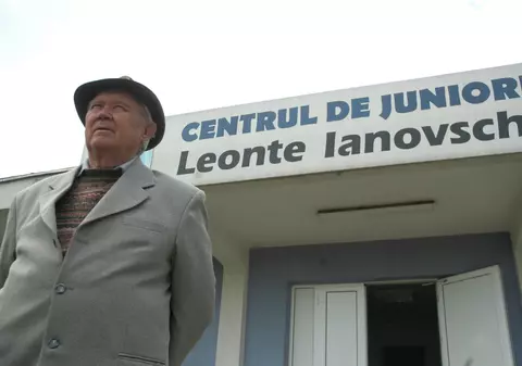 TRAGEDIE. A murit Leonte Ianovschi, omul care l-a descoperit pe Dobrin!