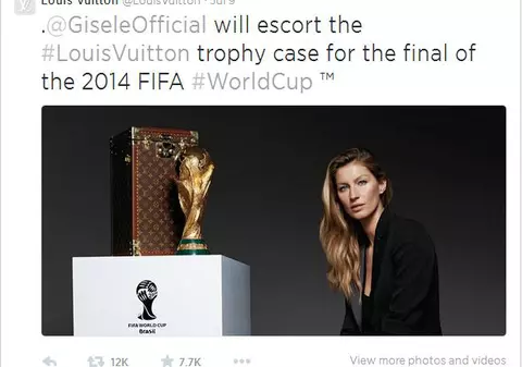 Cea mai frumoasă femeie din lume va escorta Cupa Jules Rimet