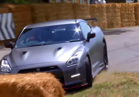 Nissan GT-R Nismo - accident spectaculos la Festivalul Vitezei de la Goodwood