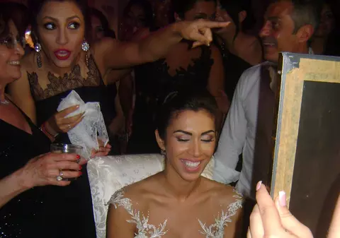 EXCLUSIV | RALUCA, "ajutată" de ANDRA să strângă bani în basma