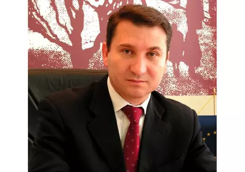 ROMEO STAVARACHE, primarul Bacăului, A FOST ARESTAT