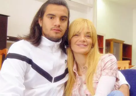 GALERIE FOTO HOT / Eroul Romero are o bunătate de soţie: i-a promis-o "cadou" pe Rihanna!