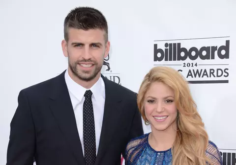 SHAKIRA este ÎNSĂRCINATĂ! Îi mai FACE UN BEBE lui PIQUE!