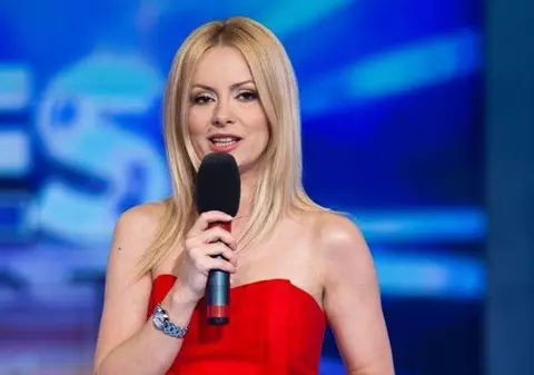 FOTO de COLECŢIE! Cum ARĂTA SIMONA GHERGHE în URMĂ cu 10 ANI!