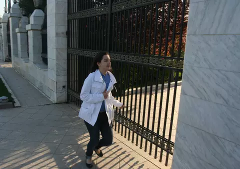 GIGI, nebun de fericire: ^ce l-a determinat să trimită cadou, din pușcărie, un automobil!