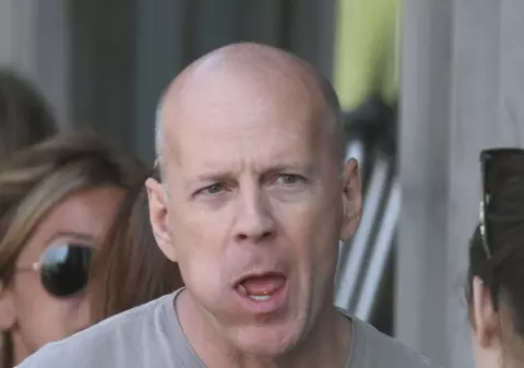 TATĂL - GREU DE UCIS, EA - GREU de PRIVIT! FATA lui BRUCE WILLIS, SCHIMBARE DRAMATICĂ de LOOK! | FOTO