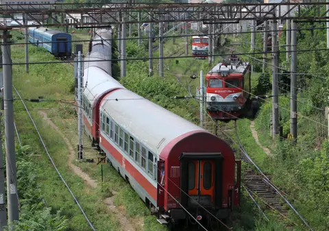 Trenurile româneşti, mai punctuale decât cele din Germania şi Franţa! Care este explicaţia