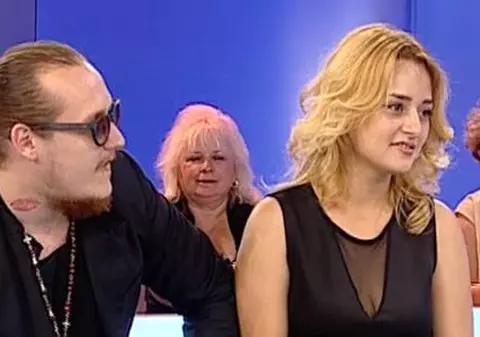 WHAT'S UP se pregăteşte de ÎNSURĂTOARE! EL şi IUBITA lui au ALES DEJA NAŞII!