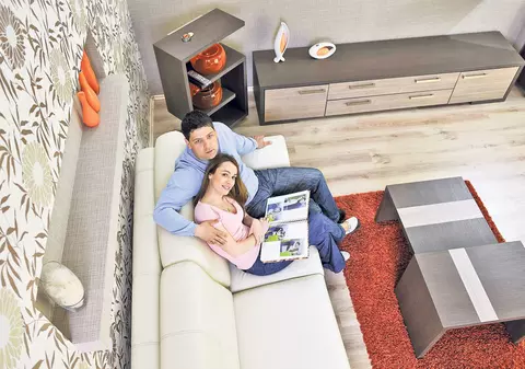 Românii nu vor mai fi daţi afară din case de bănci