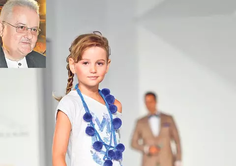 Ce-i mai place Irinucăi să facă pe modelul! FOTO