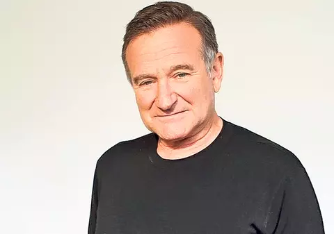 În ultima vreme, Robin Williams CONSUMA ALCOOL pe platourile de filmare