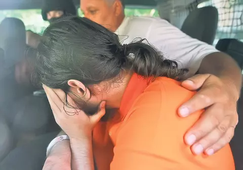 Şi-a zdrobit tatăl că nu-i mai dădea bani de distracţii!