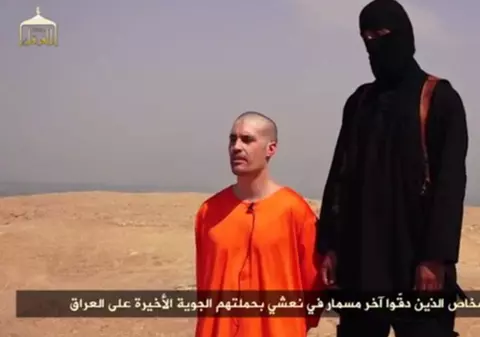 Jihadistul presupus 'britanic' care l-a decapitat pe jurnalistul american ar fi un londonez pe nume John