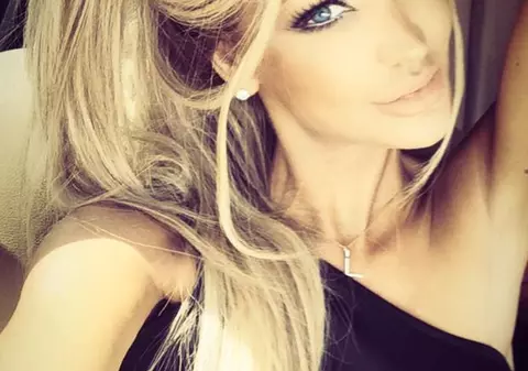 Cine-ar fi crezut?! Iată CUM REACŢIONEAZĂ Bianca Drăguşanu CÂND ÎI E FOAME! FOTO