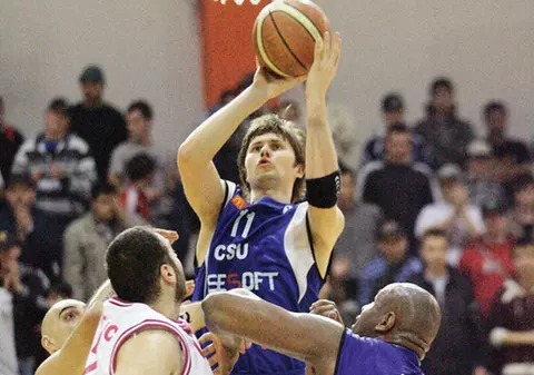 Un fost jucător de la Asesoft face spectacol la antrenament