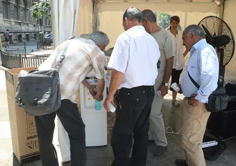 Măsuri anticaniculă, în Bucureşti. Unde sunt amplasate punctele de prim ajutor