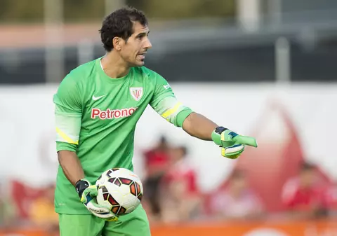 CE FURT! Golul portarului lui Bilbao, anulat absolut gratuit. Era minutul 90+5 al meciului de la Malaga