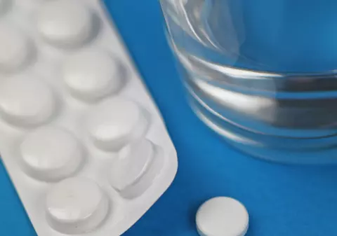 Neglijenţa personalului de la Spitalul Judeţean Constanţa. Un pacient a înghițit pastilele cu dezinfectant