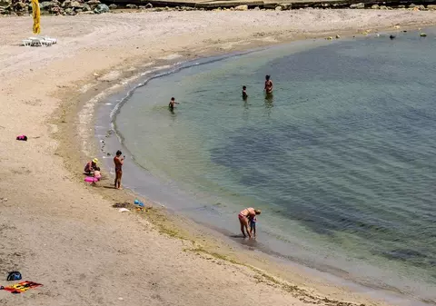 IDEI DE VACANŢĂ. Luna August cu surprize, la Hotel Delta din Jupiter!