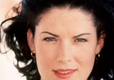 Era frumoasă FOC în "Twin Peaks", dar OPERAŢIILE ESTETICE AU DESFIGURAT-O! Cât de rău ARATĂ ASTĂZI LARA FLYNN BOYLE! FOTO