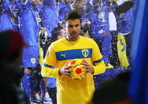 EXCLUSIV / SURPRIZĂ de proporţii la Petrolul. Ce se întâmplă cu Mutu