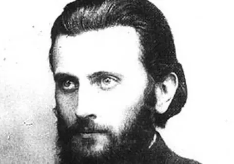 Valeriu Zgonea a mers să se reculeagă la mormântul lui Arsenie BOCA / FOTO