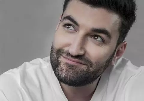 EXCLUSIV! La doi ani de la despărţirea de Laura Cosoi, Smiley recunoaşte RĂSPICAT că are O IUBITĂ: "Este cineva în viaţa mea"