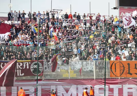 Lovitură grea pentru suporterii Rapidului. Peluza din Giuleşti rămâne închisă