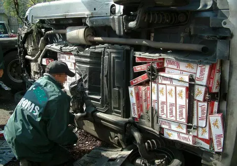 Un contrabandist urmărit în toată România a fost prins la graniță. Bărbatul era căutat pentru o condamnare la închisoare de 16 luni