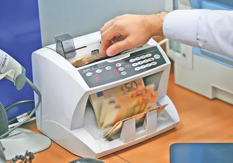 Banii europeni, daţi primului sosit