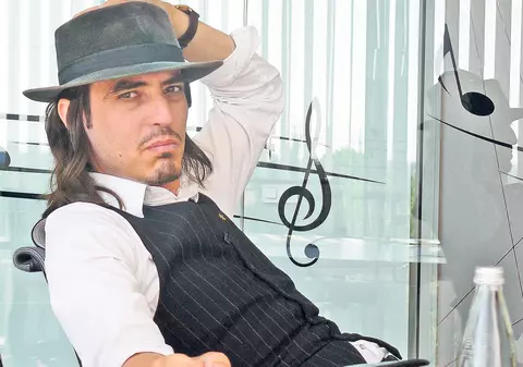 VIDEO EXCLUSIV/Actorul Vasile Calofir a trăit în sărăcie, așa că nu-și bate joc de bani. „Investesc în educația mea”