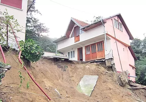 Apa a trecut, dezastrul a rămas!