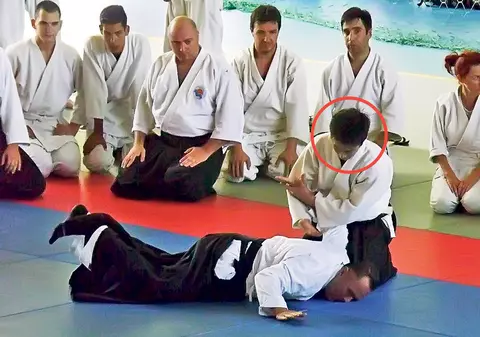 Aikido, direct de la sursă! Urmaşul celui care a fondat această artă marţială s-a luptat... cu clujenii