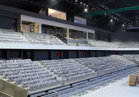 Încă un om din sportul românesc a fost prins cu șpaga și reținut! ^Făcea și desfăcea toate combinațiile la Sala Polivalentă