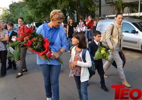 Teo Trandafir, extrem de fericită! Uite cât de mult îi seamănă fiica ei: "Mi se pare că suntem una și aceeași persoană" | FOTO