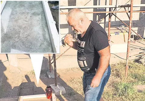 Toți localnicii din localitatea Odaia Manolache, Galaţi, se închină la betoane