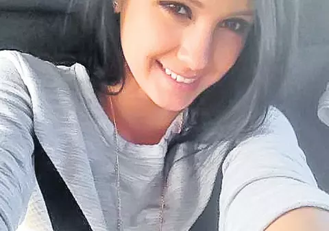 Moarte suspectă a unei tinere în Centrul Vechi al Capitalei. Sinucidere sau crimă?