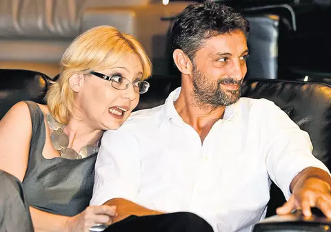 Piesă de teatru de 20.000 € | Spectacol la mall cu Emilia Popescu, Bebe Cotimanis și Andi Vasluianu