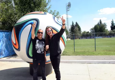 FOTO/ Lansarea imnului naționalei va avea loc miercuri. Piți n-a vrut ca IRIS-ul să amestece naţionala!